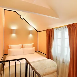 Le Ferdinand - Le Marais Serviced Parijs